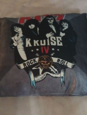 KISS Kruise IV Exclusive Satin Throw Pillow - NEW, NEVER USED - EXTREMELY RARE!